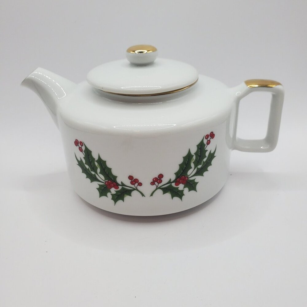 Tea pot all the trimmings porcelain teapot vintage teapot made in Japan